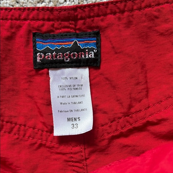 NWOT Patagonia Men's Red Wavefarer Board Swim Shorts 33 - Picture 3 of 8